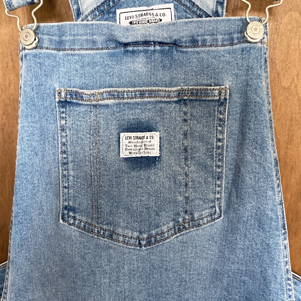 Offer $35 Levi’s denim jean short overall 20W - Picture 6 of 17